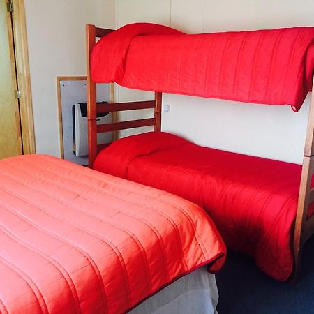 Hostal Dona Irma Punta Arenas Buitenkant foto